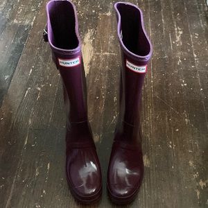 Hunter Rainboots- Tall EU 40/41 (Burgandy) - US 9 - UK 7